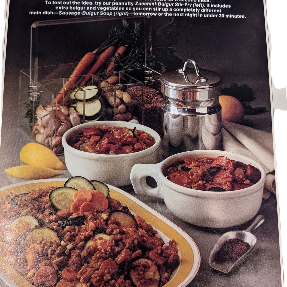 Better Homes And Gardens Red 1983 Recipe Yearbook - Picture 3 of 7